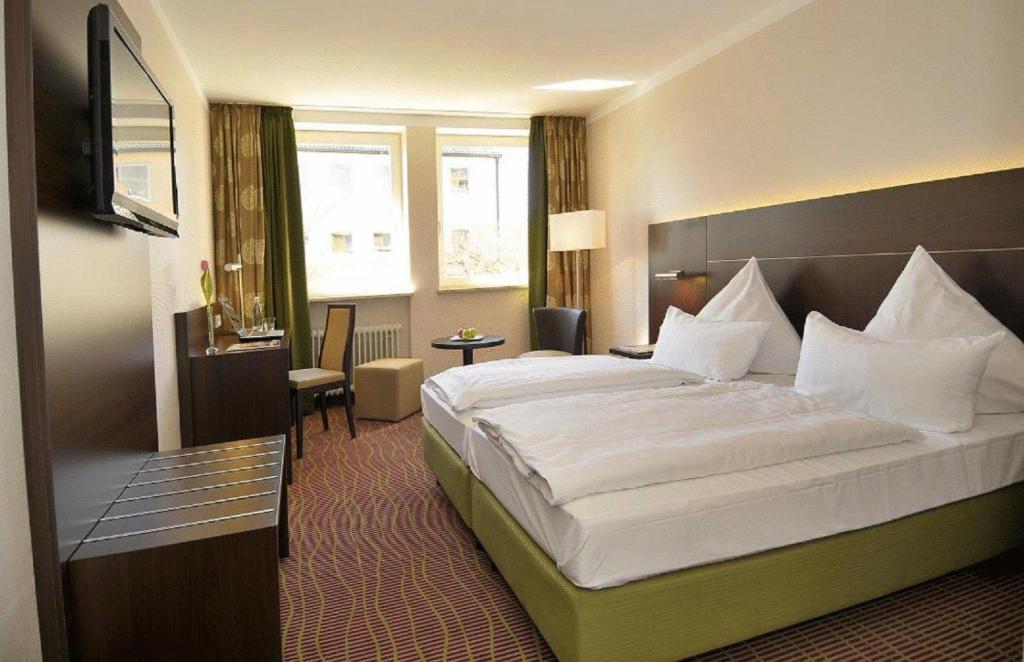 Stern Hotel Soller Ismaning Phòng bức ảnh