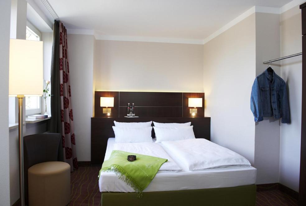 Stern Hotel Soller Ismaning Phòng bức ảnh